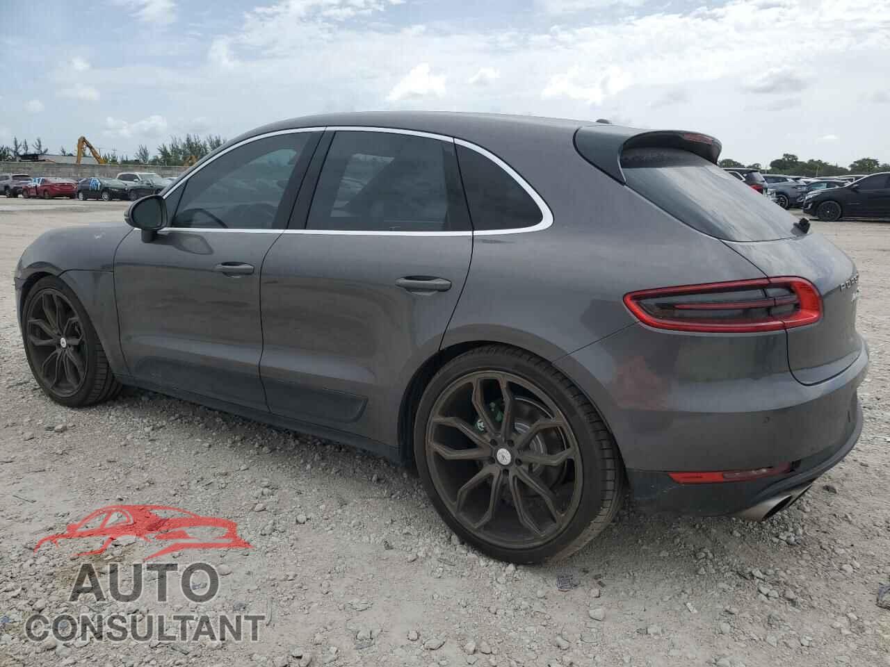 PORSCHE MACAN 2016 - WP1AB2A55GLB50679