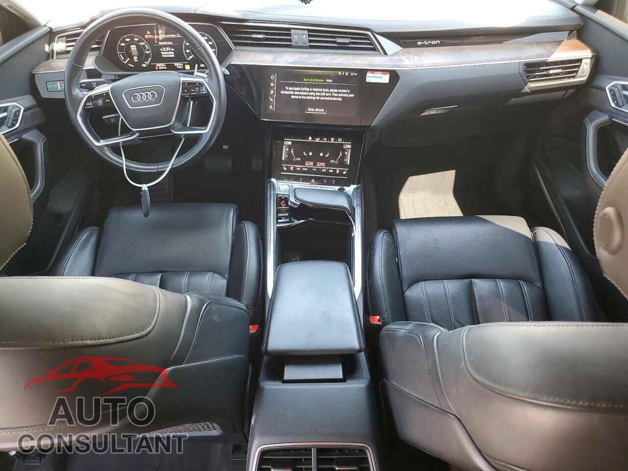 AUDI E-TRON 2019 - WA1VAAGE4KB020182
