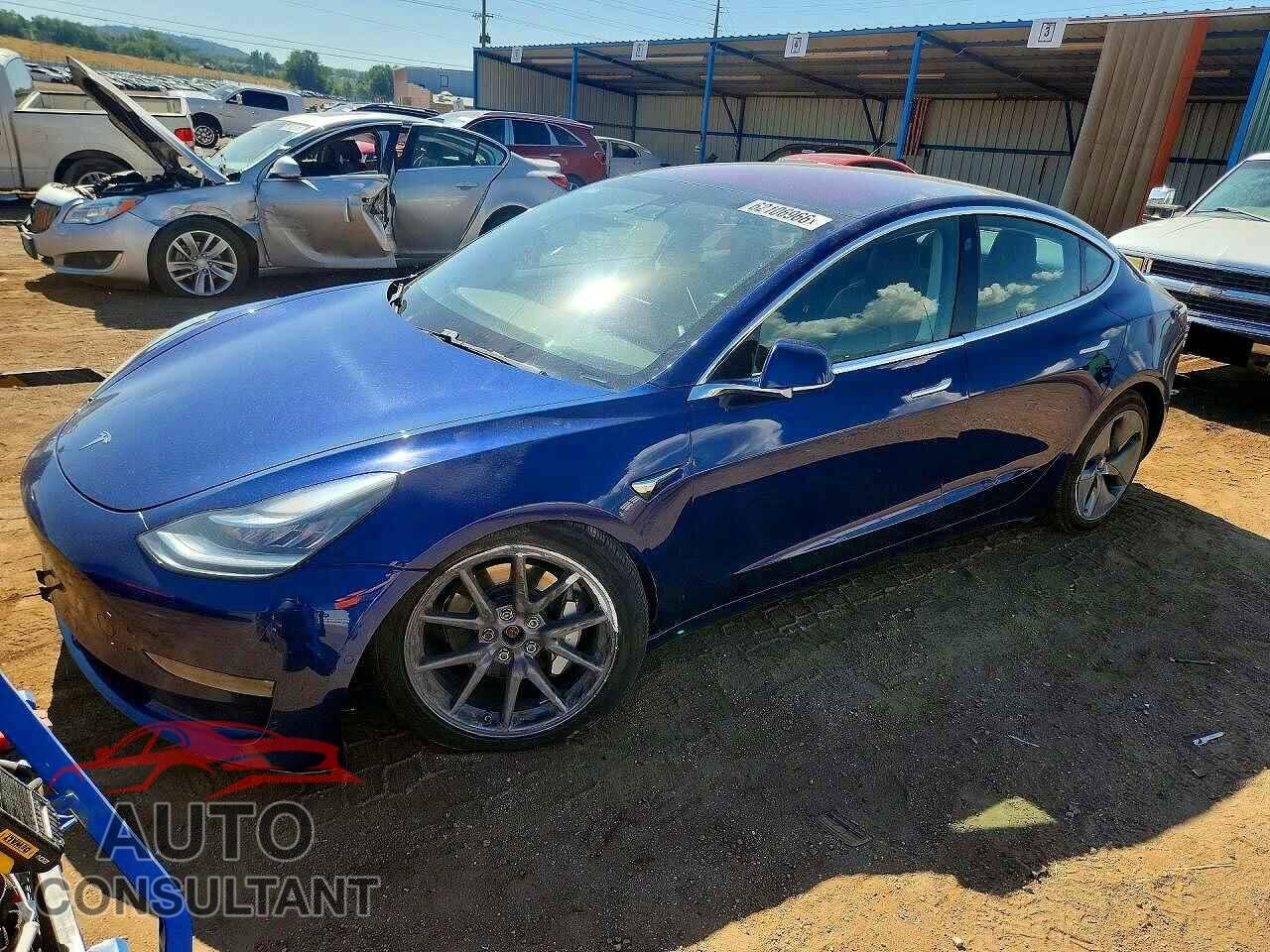 TESLA MODEL 3 2019 - 5YJ3E1EB1KF199370