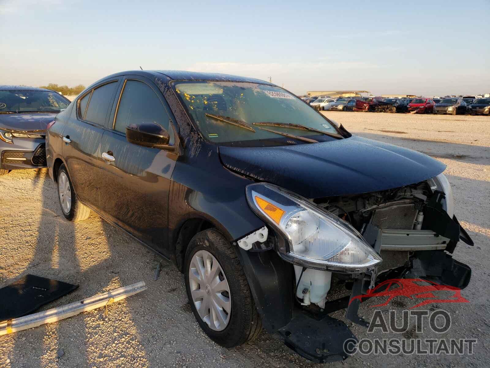 NISSAN VERSA 2019 - 3N1CN7AP5KL817265