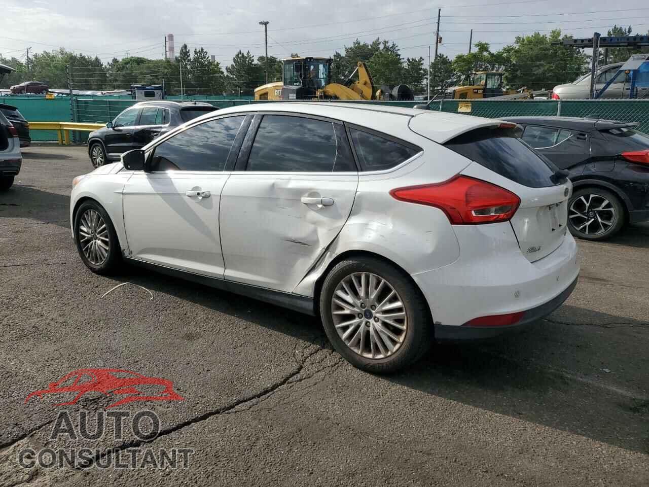 FORD FOCUS 2016 - 1FADP3N29GL290553