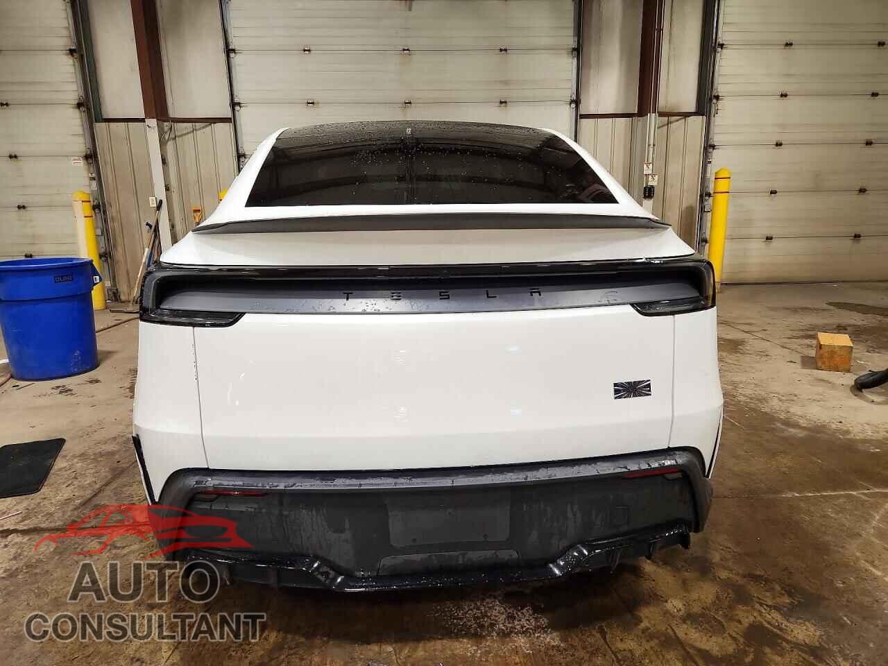 TESLA MODEL Y 2026 - 7SAYGDETXTA633524