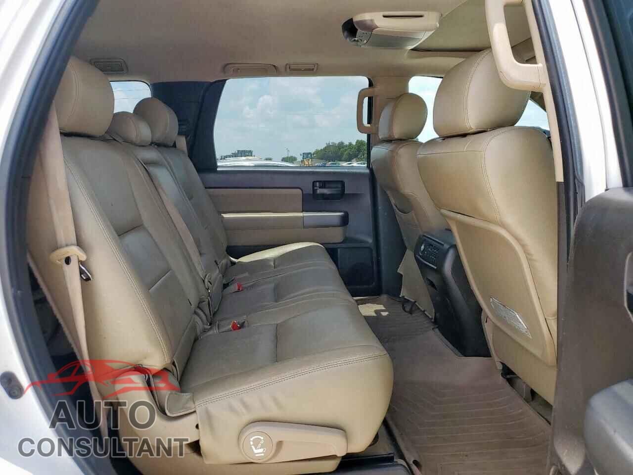 TOYOTA SEQUOIA 2011 - 5TDZY5G10BS033401