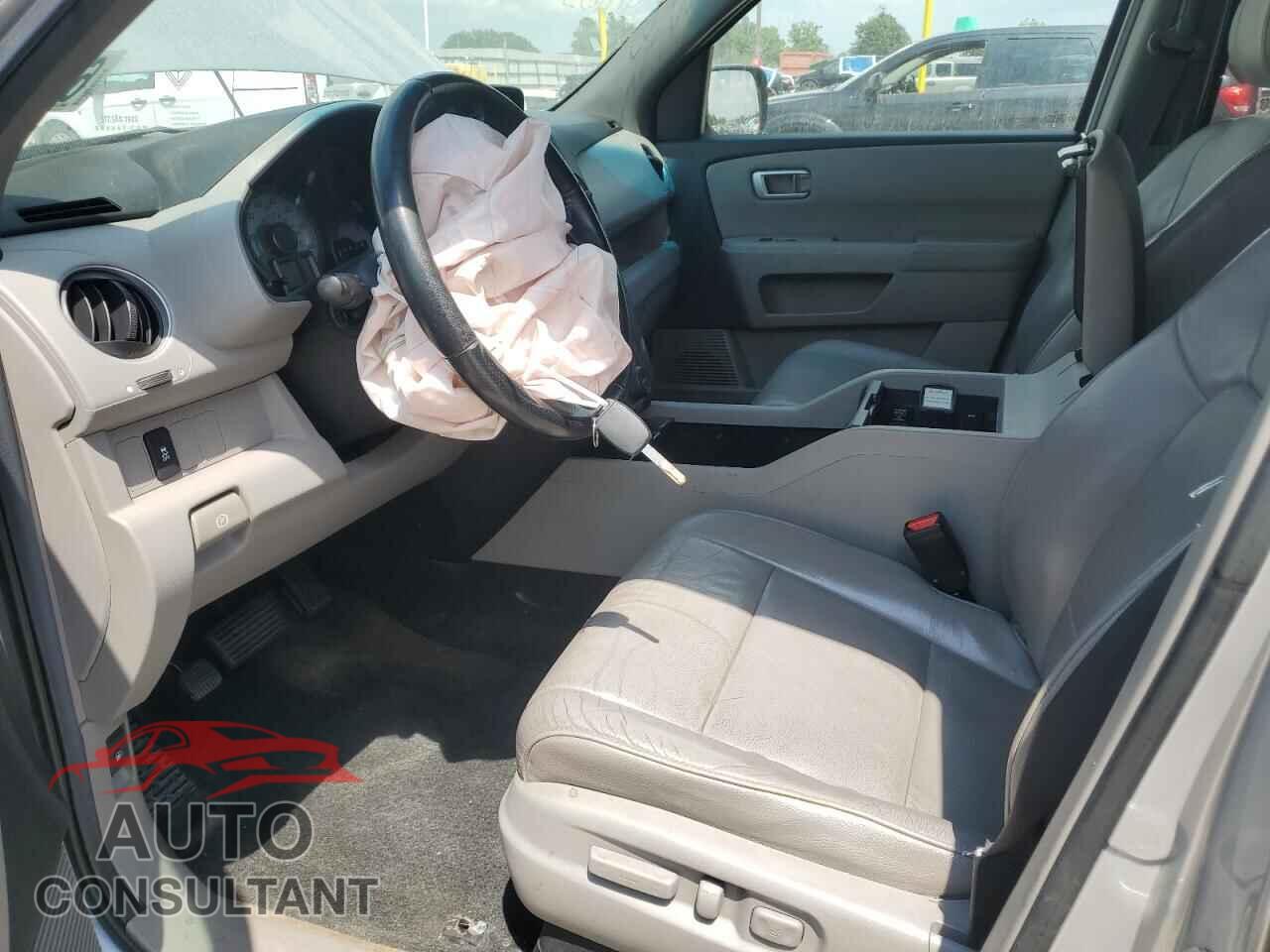 HONDA PILOT 2013 - 5FNYF4H69DB040103