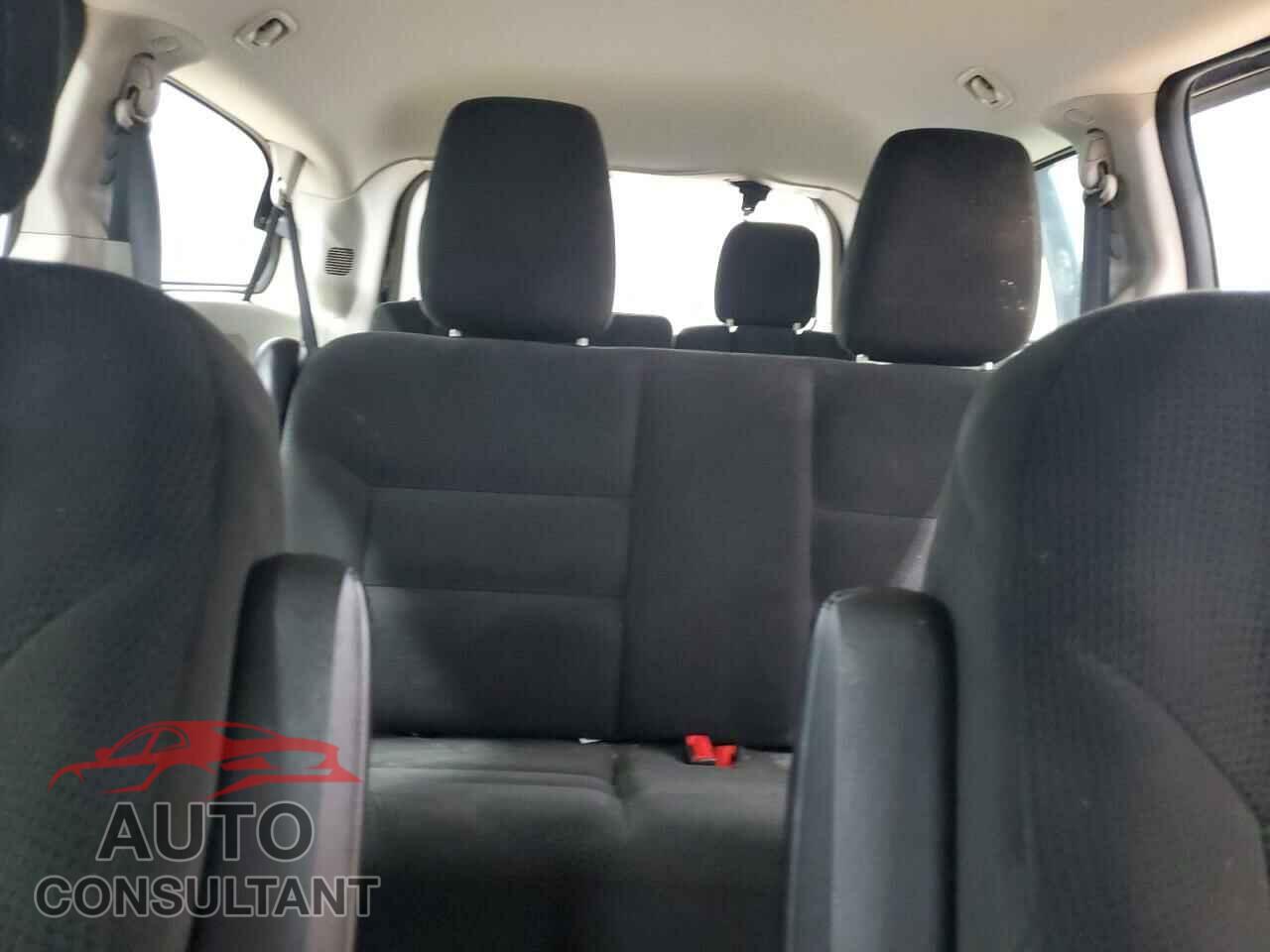 DODGE CARAVAN 2015 - 2C4RDGBG2FR721191