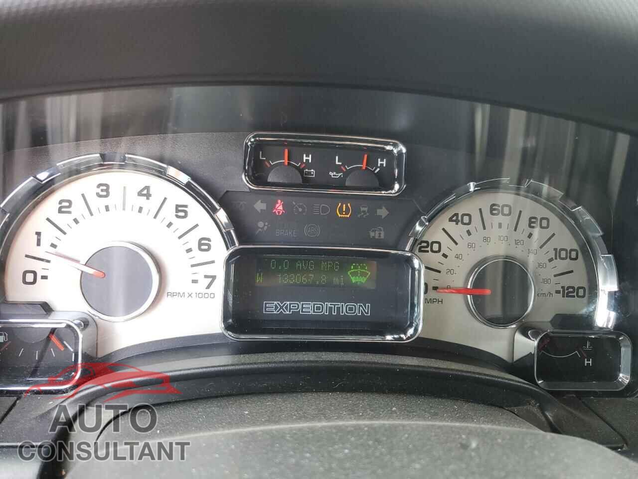FORD EXPEDITION 2011 - 1FMJU2A55BEF33476