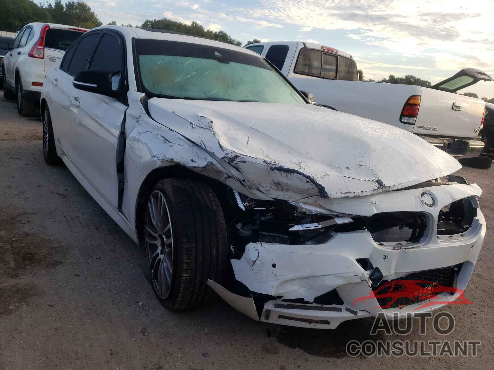 BMW 3 SERIES 2018 - WBA8B3G59JNV01387
