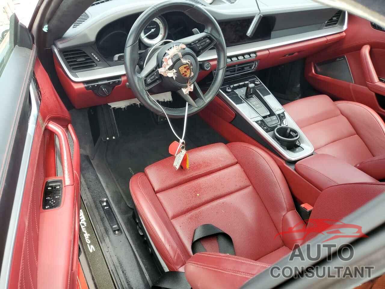 PORSCHE 911 2021 - WP0AD2A93MS258041
