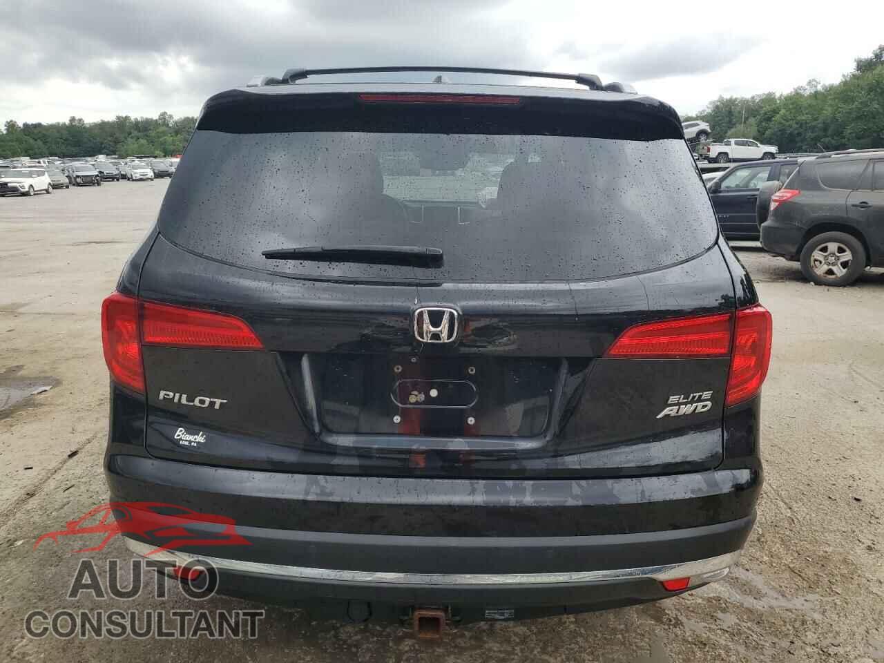 HONDA PILOT 2017 - 5FNYF6H00HB001154