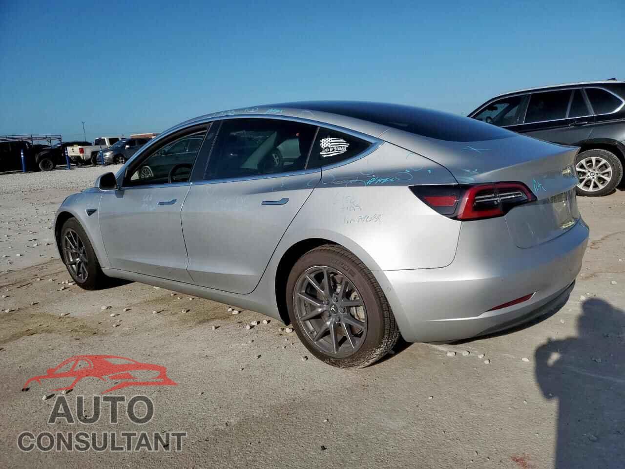 TESLA MODEL 3 2018 - 5YJ3E1EA5JF060722