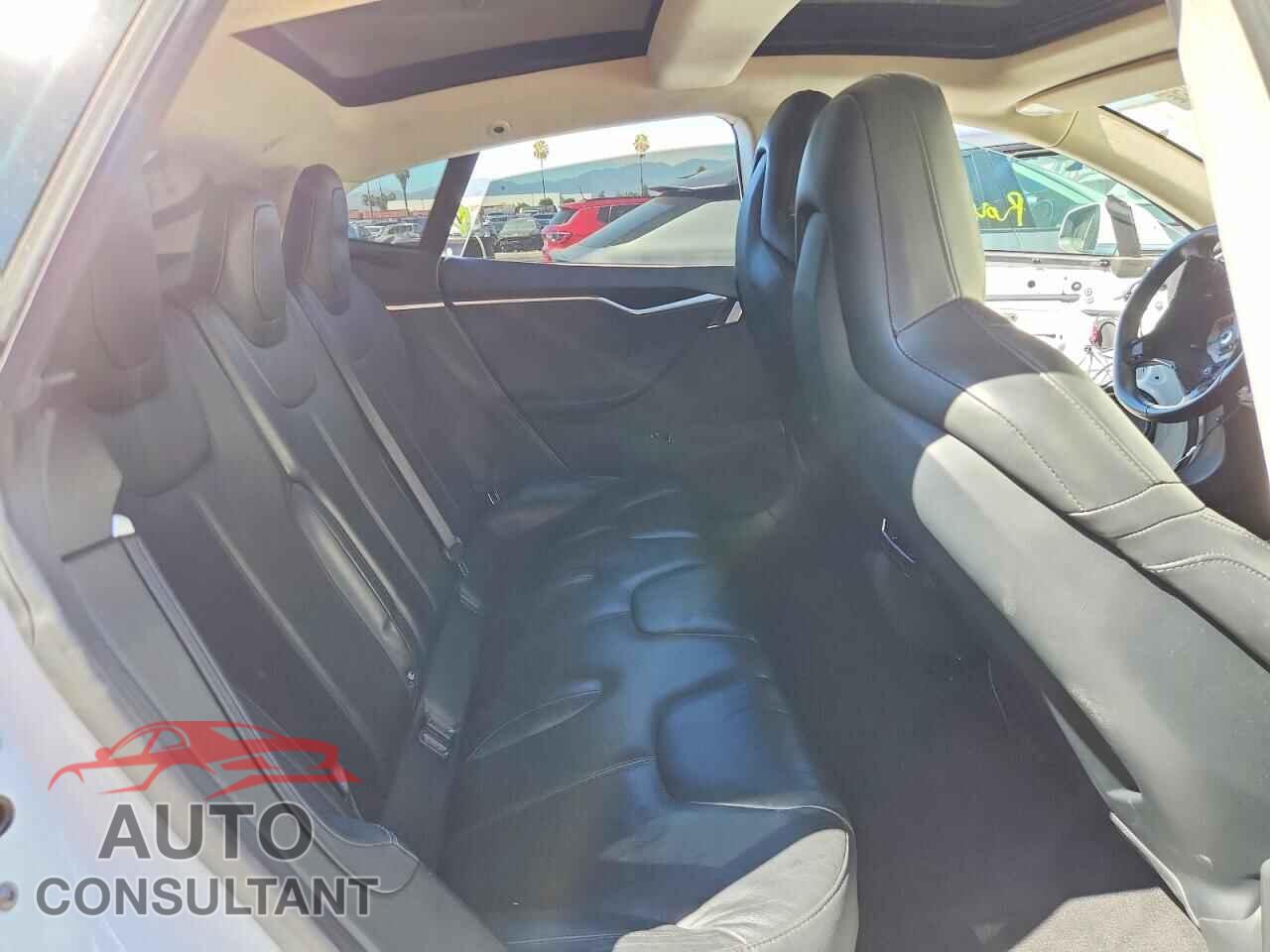TESLA MODEL S 2016 - 5YJSA1E28GF134885