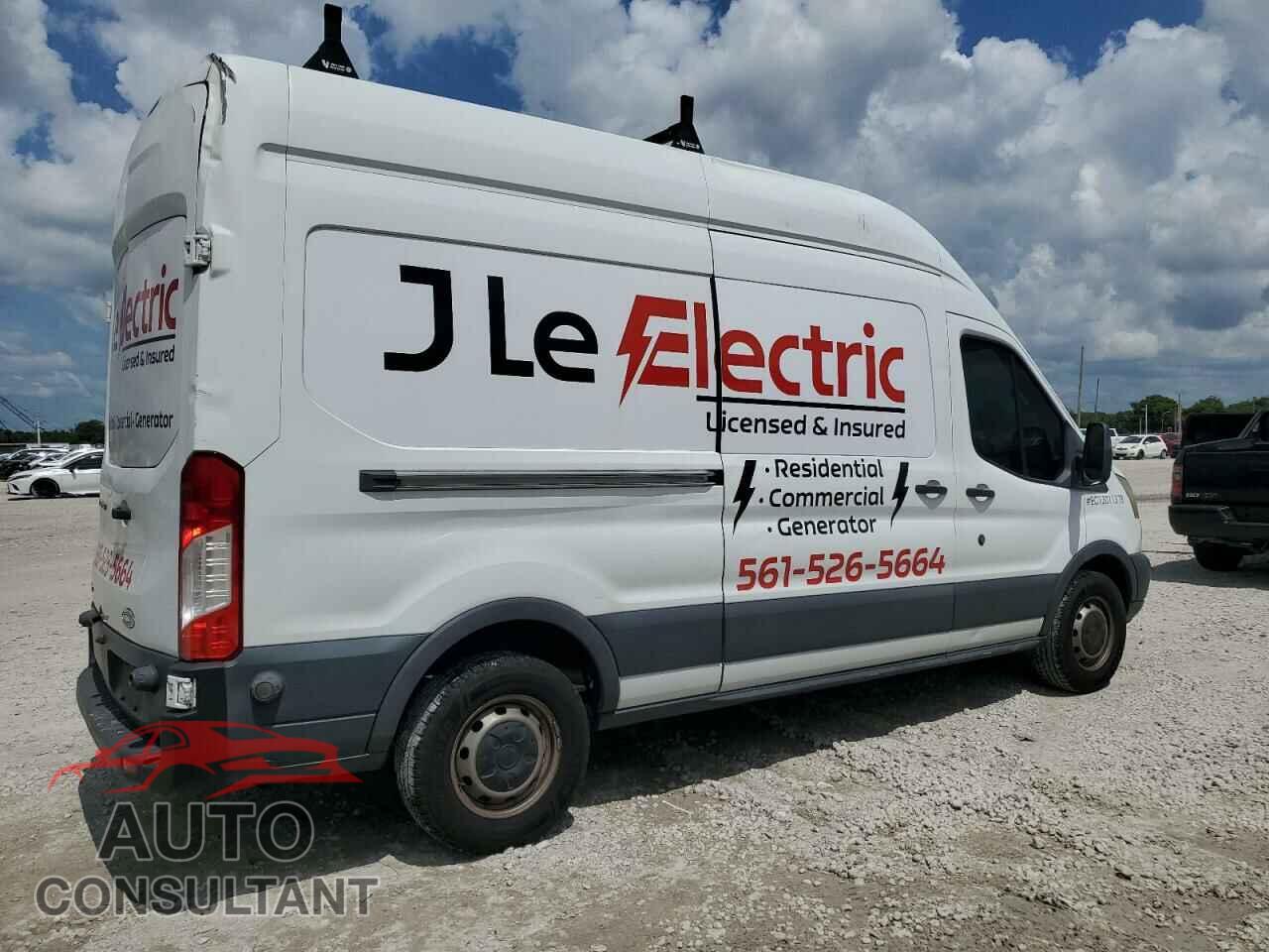 FORD TRANSIT 2015 - 1FTNR2XG9FKA25521