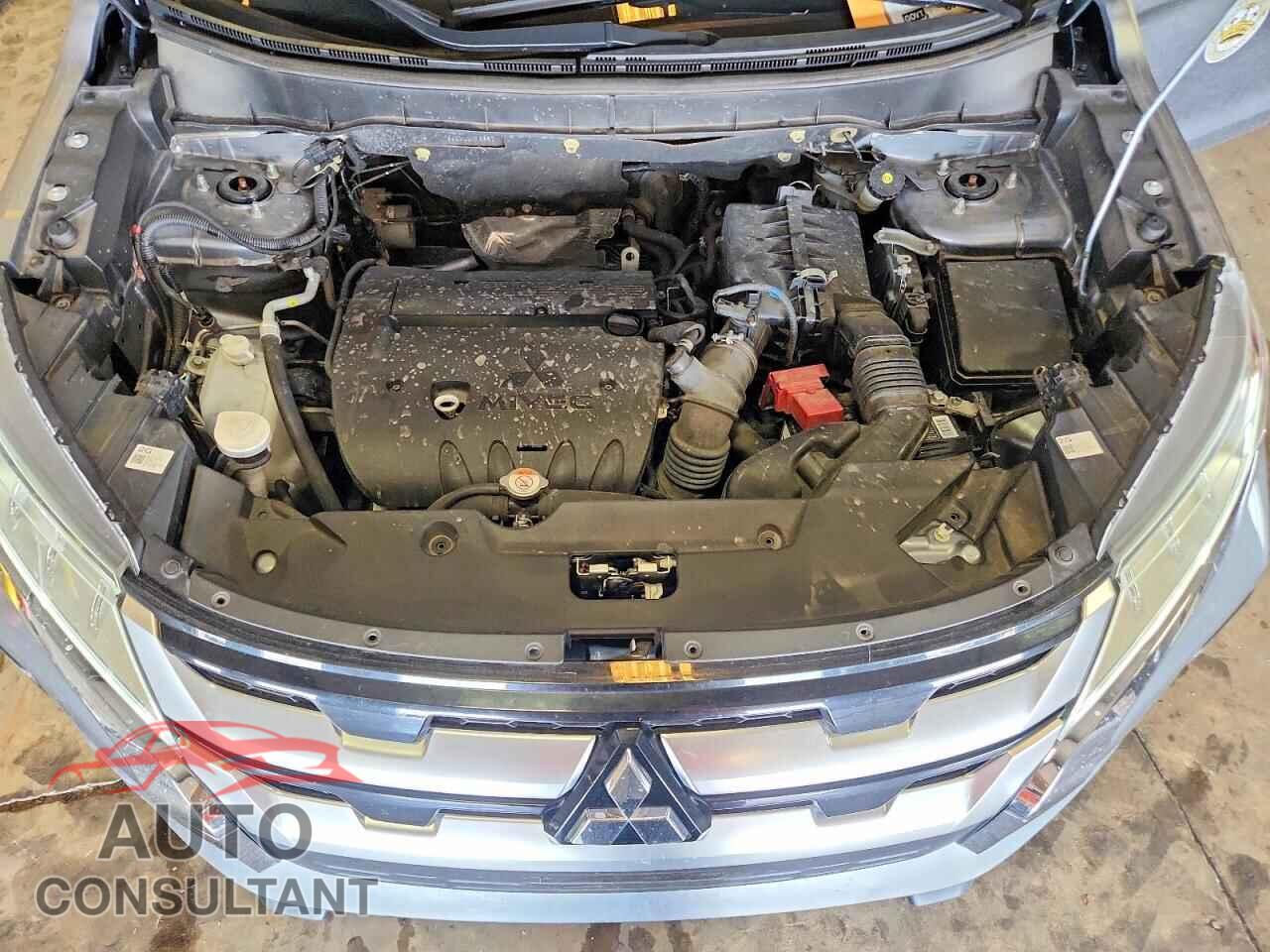 MITSUBISHI OUTLANDER 2020 - JA4AR3AU2LU018357
