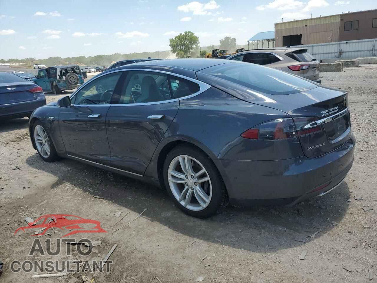 TESLA MODEL S 2015 - 5YJSA1S29FF096800