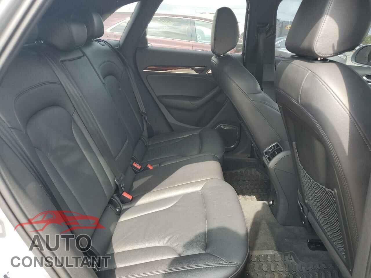 AUDI Q3 2016 - WA1GFCFS4GR014183