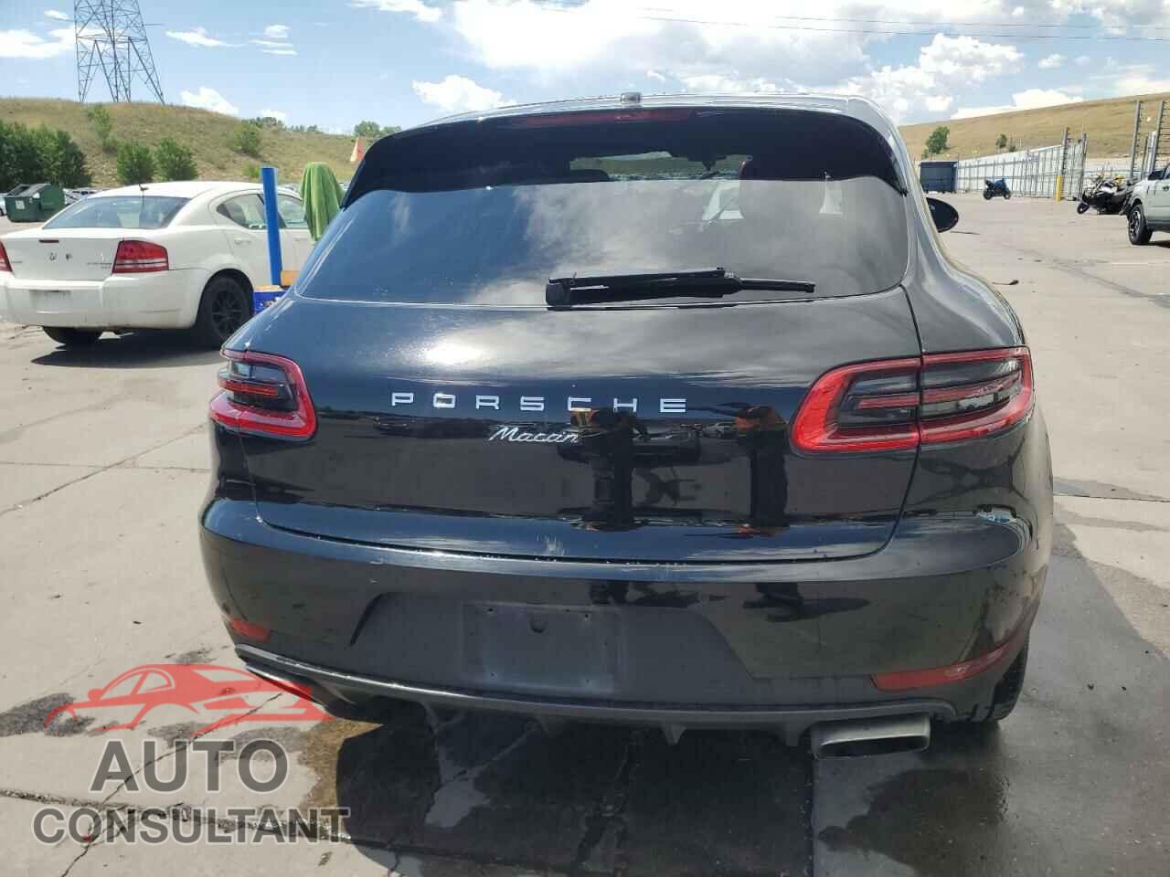 PORSCHE MACAN 2018 - WP1AA2A50JLB02470