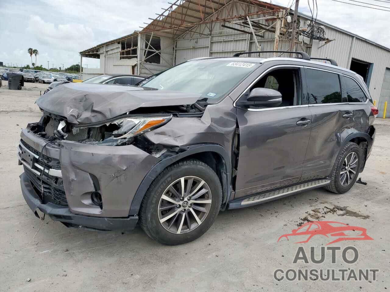 TOYOTA HIGHLANDER 2018 - 5TDKZRFH8JS542106