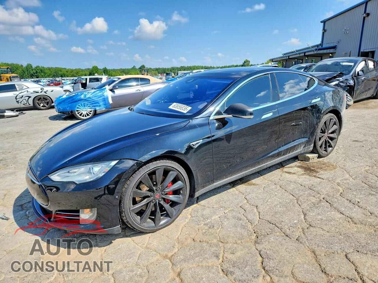 TESLA MODEL S 2015 - 5YJSA1H47FF083200