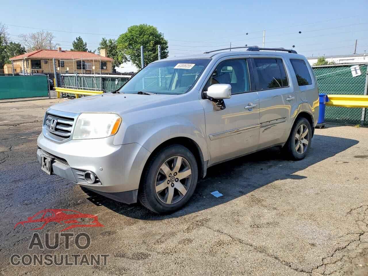 HONDA PILOT 2012 - 5FNYF4H96CB030556