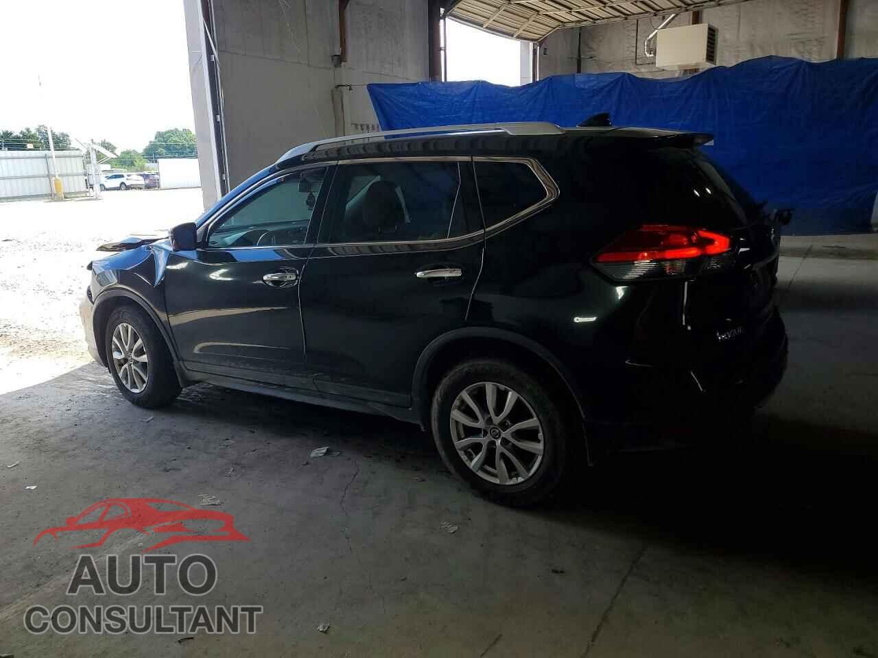 NISSAN ROGUE 2017 - KNMAT2MT2HP511336