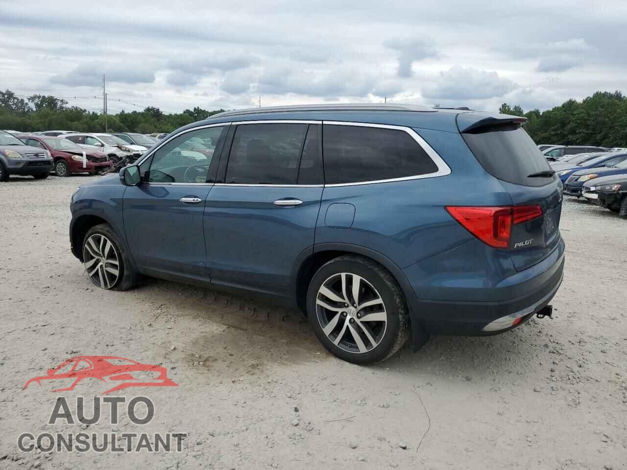 HONDA PILOT 2017 - 5FNYF6H02HB024998
