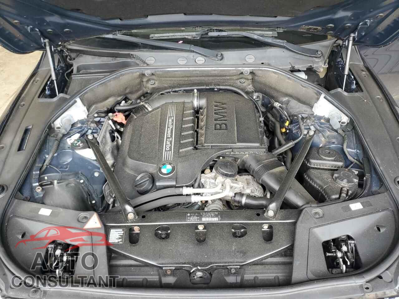 BMW 5 SERIES 2012 - WBASP2C55CC338680