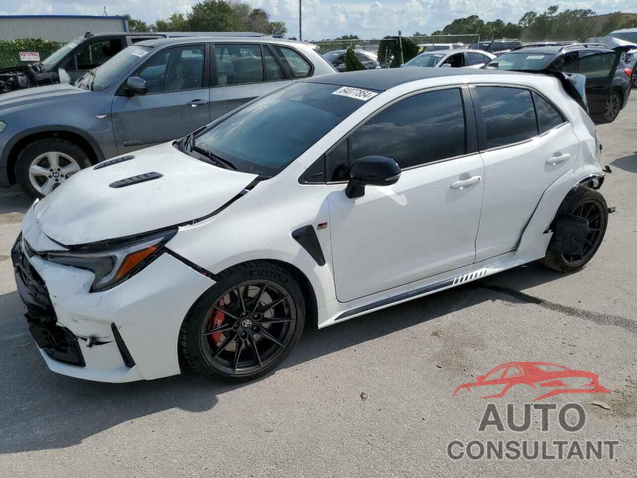 TOYOTA GR COROLLA 2024 - JTNABAAE2RA011891