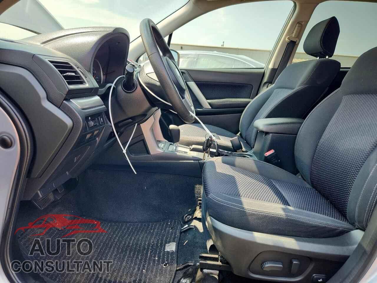 SUBARU FORESTER 2017 - JF2SJAEC2HH528958