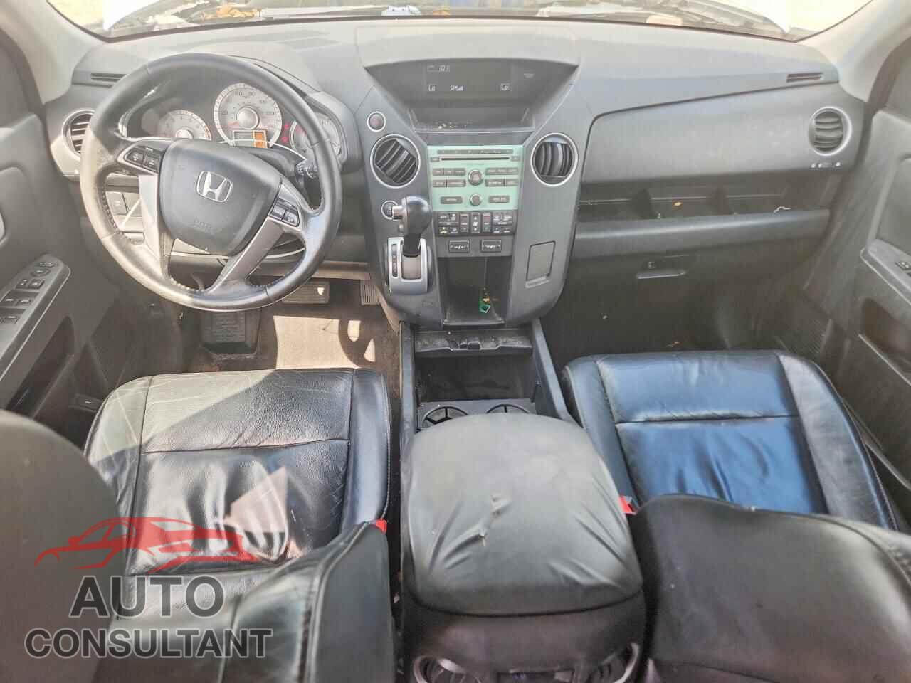 HONDA PILOT 2011 - 5FNYF4H57BB032408