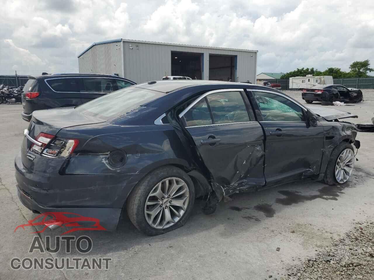 FORD TAURUS 2017 - 1FAHP2F88HG103991