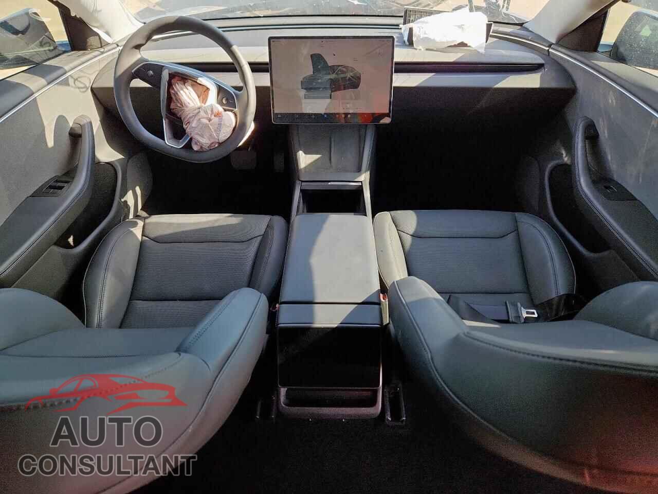 TESLA MODEL 3 2025 - 5YJ3E1EAXSF908532
