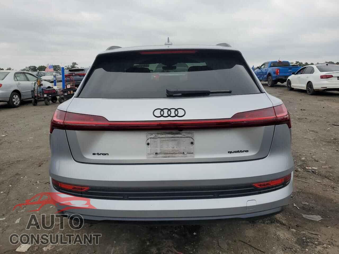 AUDI E-TRON 2022 - WA1AAAGE2NB047044