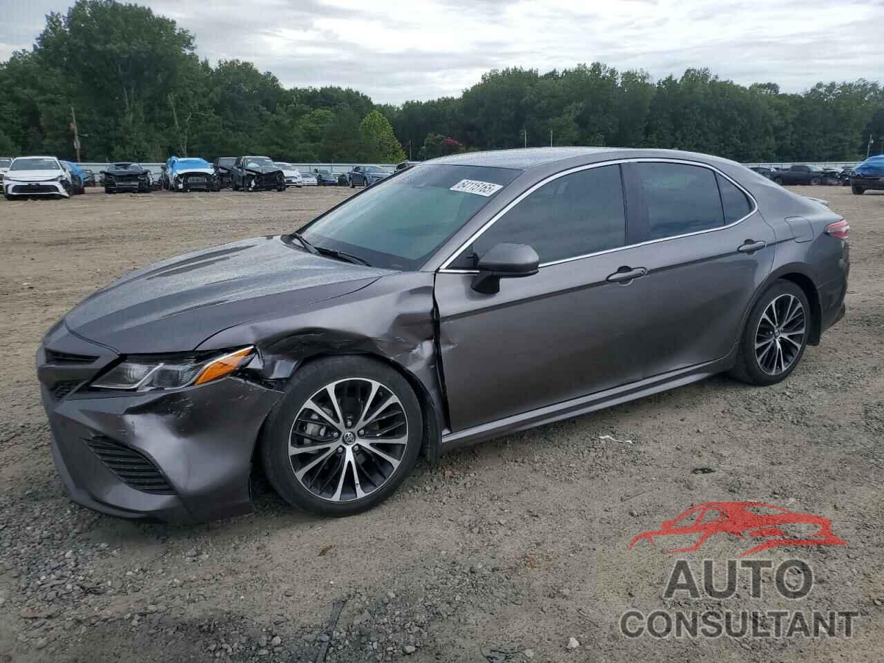 TOYOTA CAMRY 2018 - 4T1B11HK4JU673400