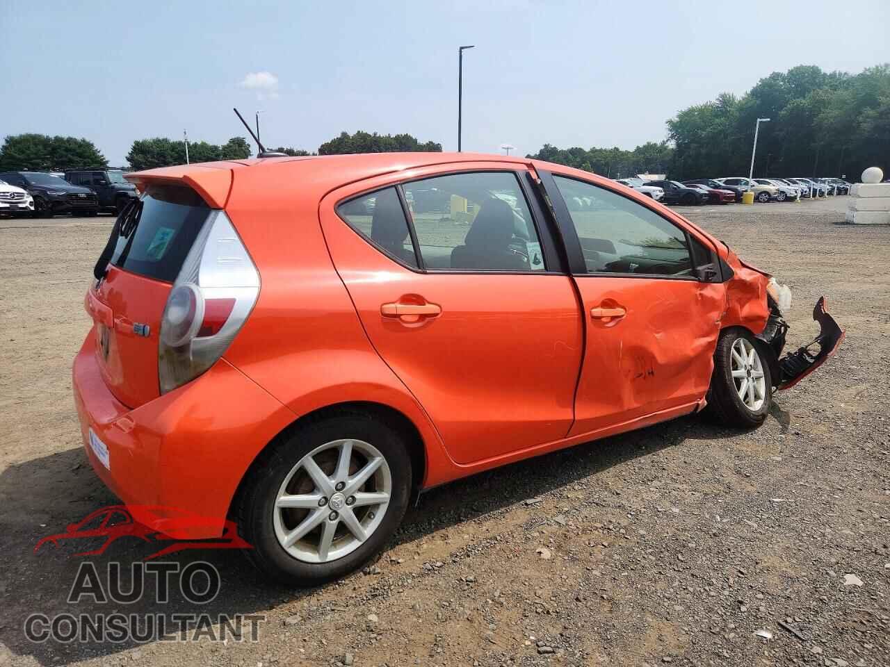 TOYOTA PRIUS 2013 - JTDKDTB32D1044023