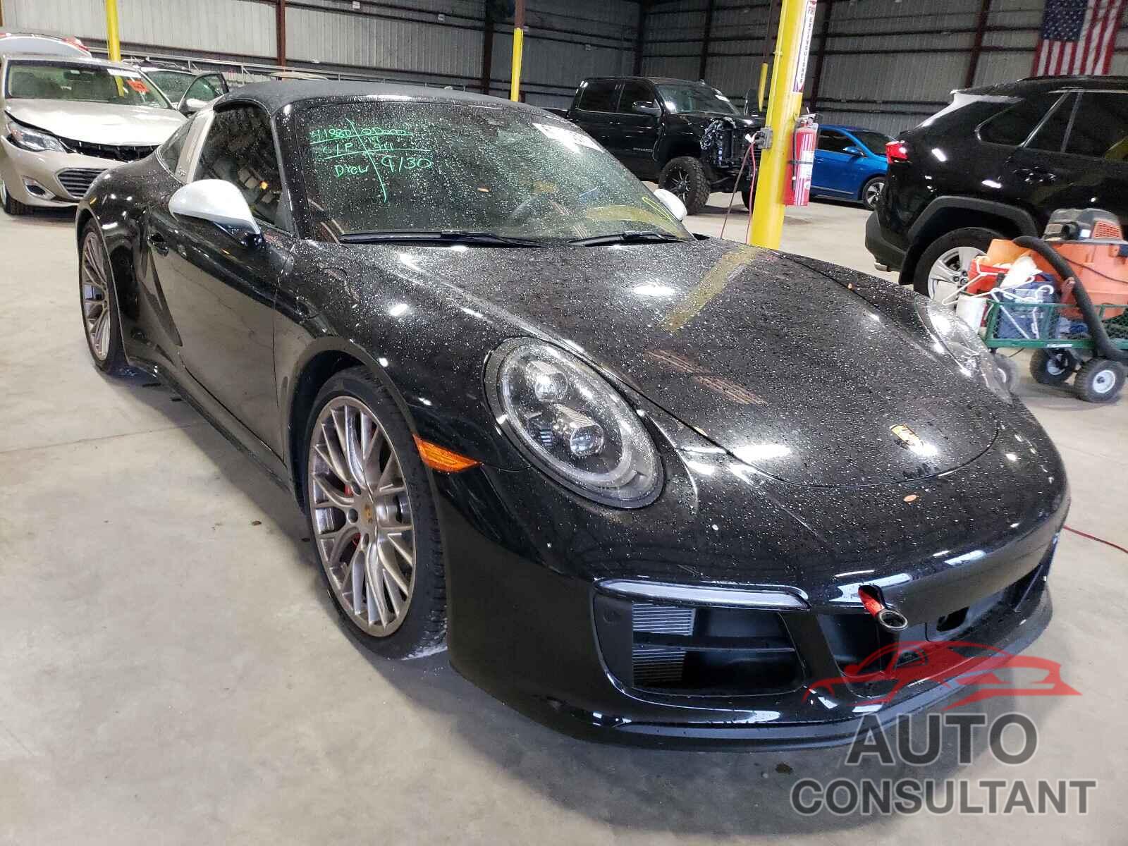 PORSCHE 911 2019 - WP0BB2A98KS126013