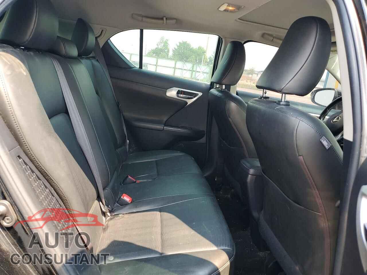 LEXUS CT 200 2011 - JTHKD5BH2B2010015
