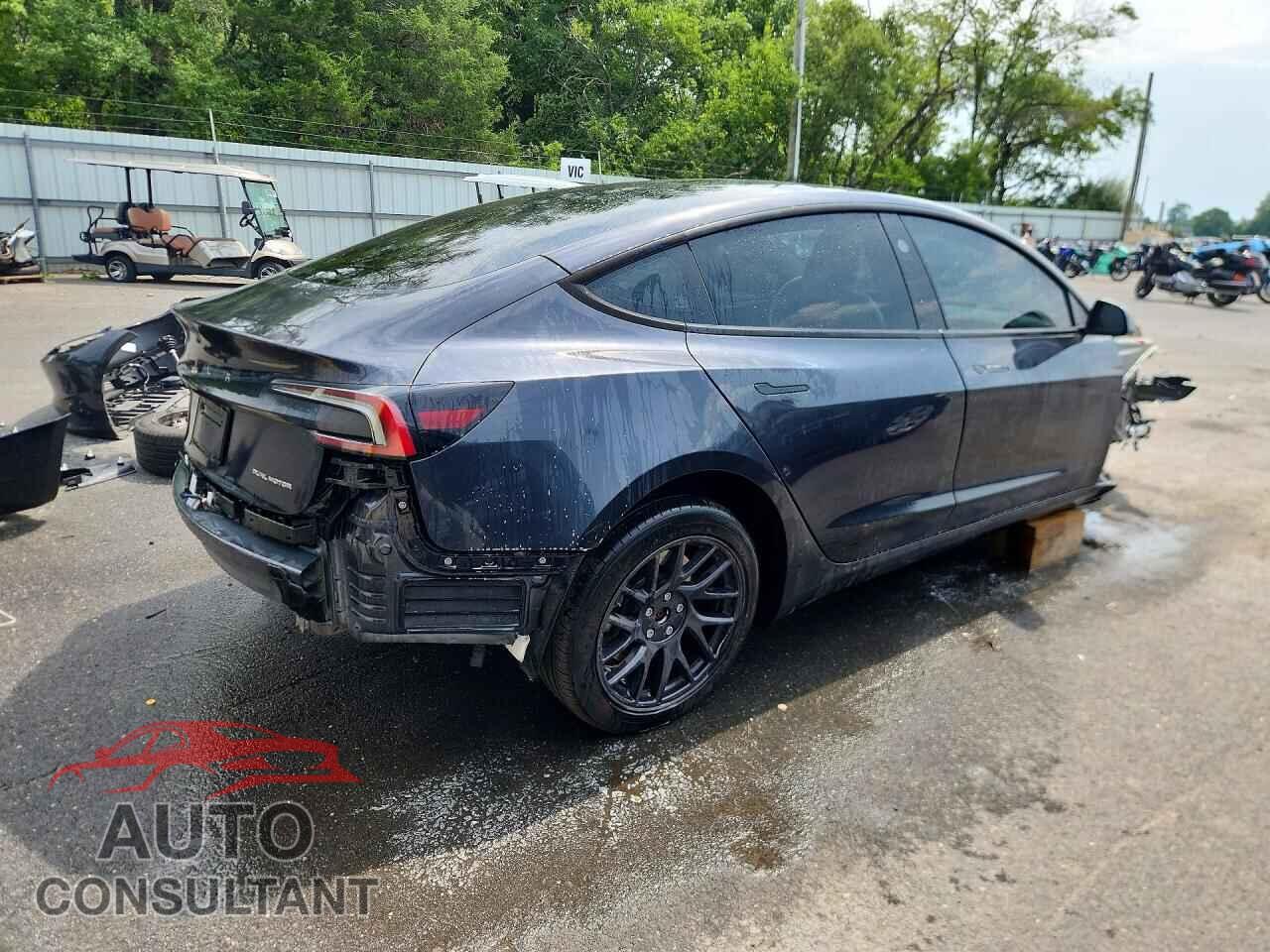 TESLA MODEL 3 2025 - 5YJ3E1EB9SF926674