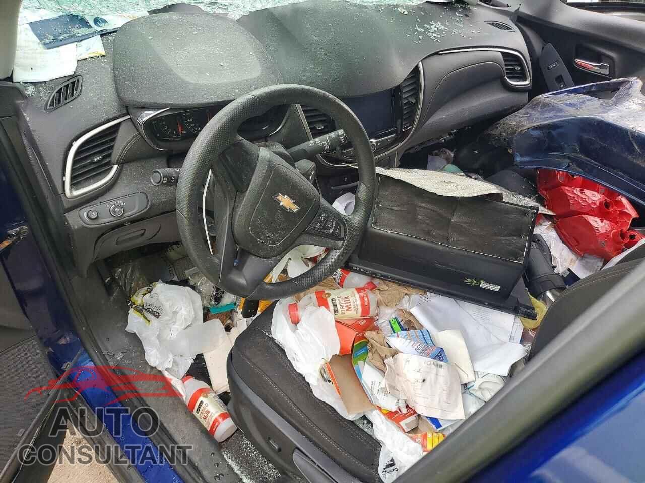 CHEVROLET TRAX 2017 - 3GNCJNSB2HL154253