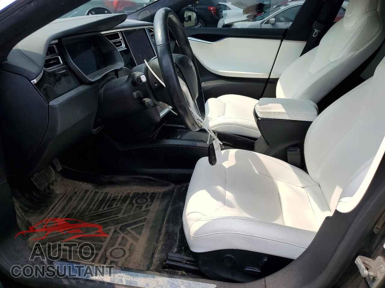 TESLA MODEL S 2017 - 5YJSA1E20HF233010