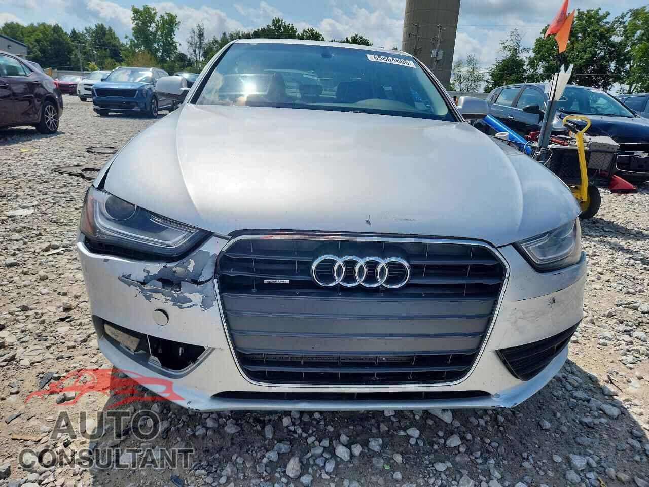 AUDI A4 2013 - WAUBFAFL0DN043922