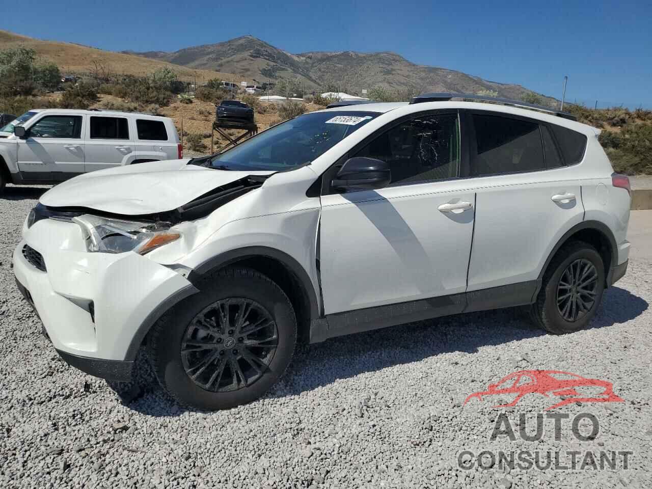 TOYOTA RAV4 2017 - JTMBFREV2HJ113857