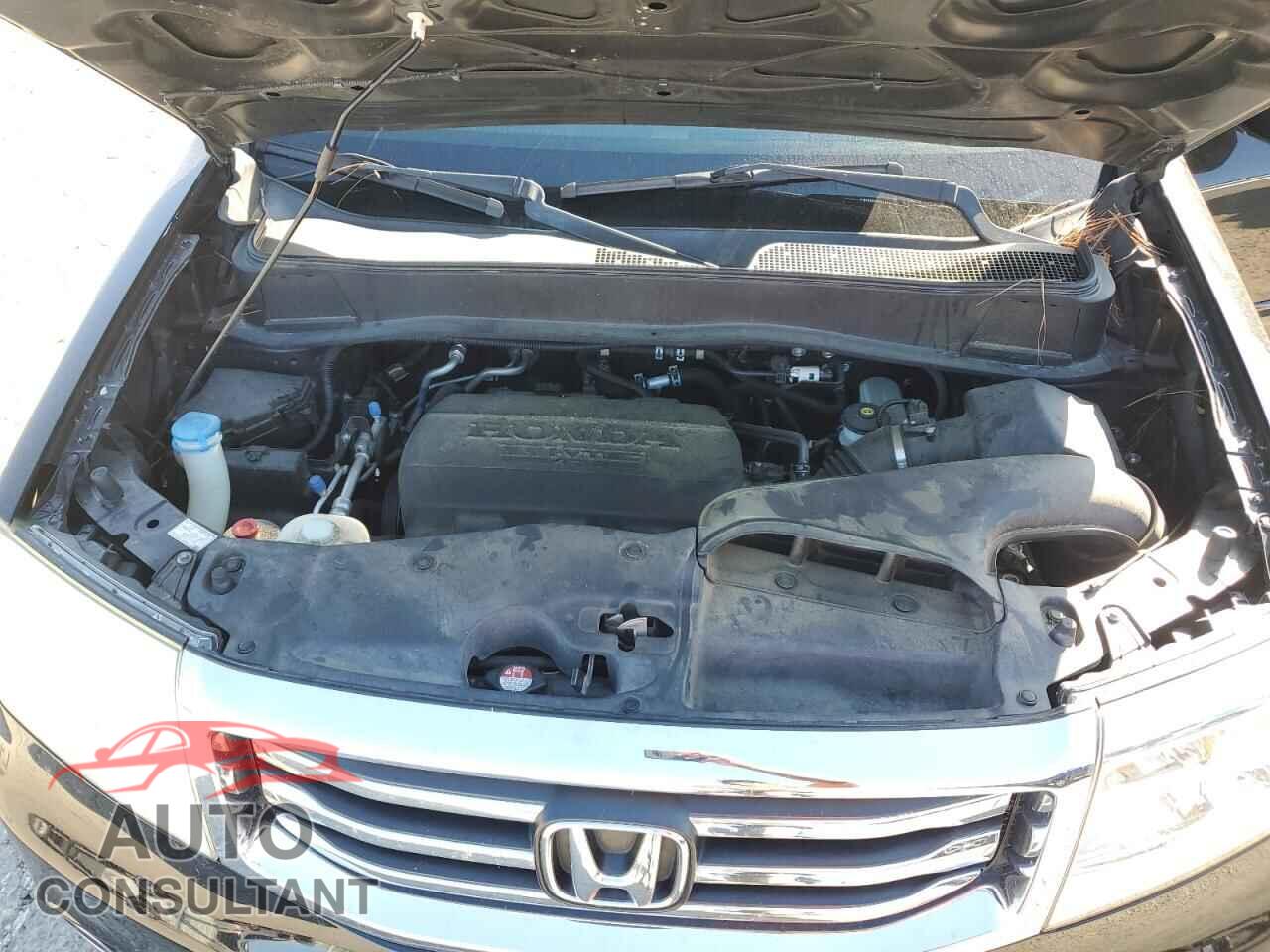 HONDA PILOT 2013 - 5FNYF3H72DB038535