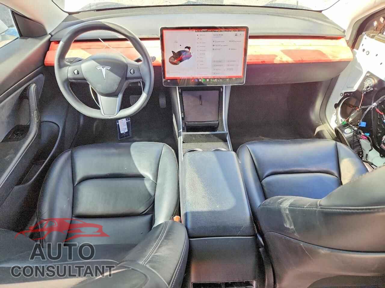 TESLA MODEL 3 2020 - 5YJ3E1EB5LF711438