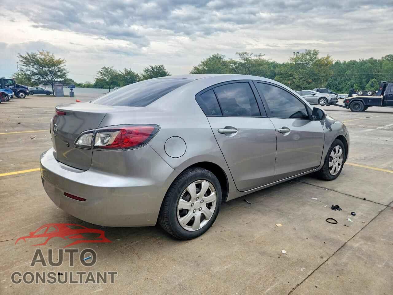 MAZDA 3 2013 - JM1BL1TF6D1720084