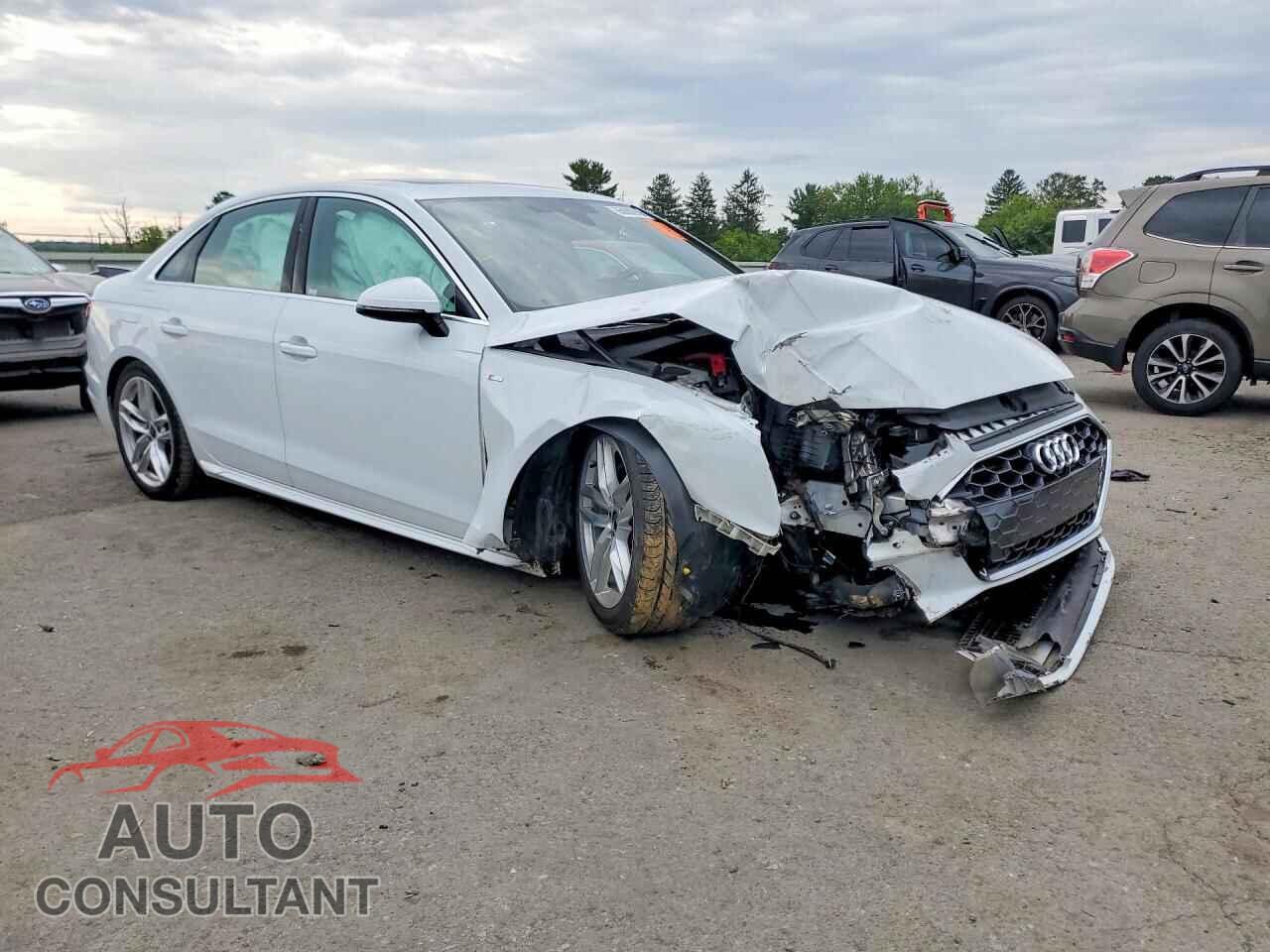 AUDI A4 2023 - WAUDAAF45PN021077