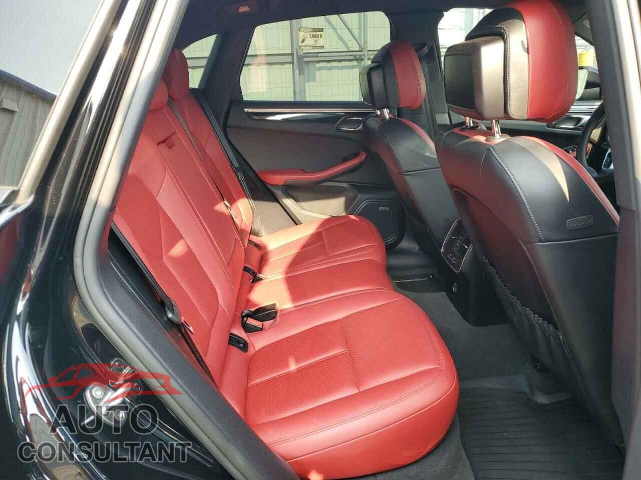 PORSCHE MACAN 2018 - WP1AA2A58JLB24121