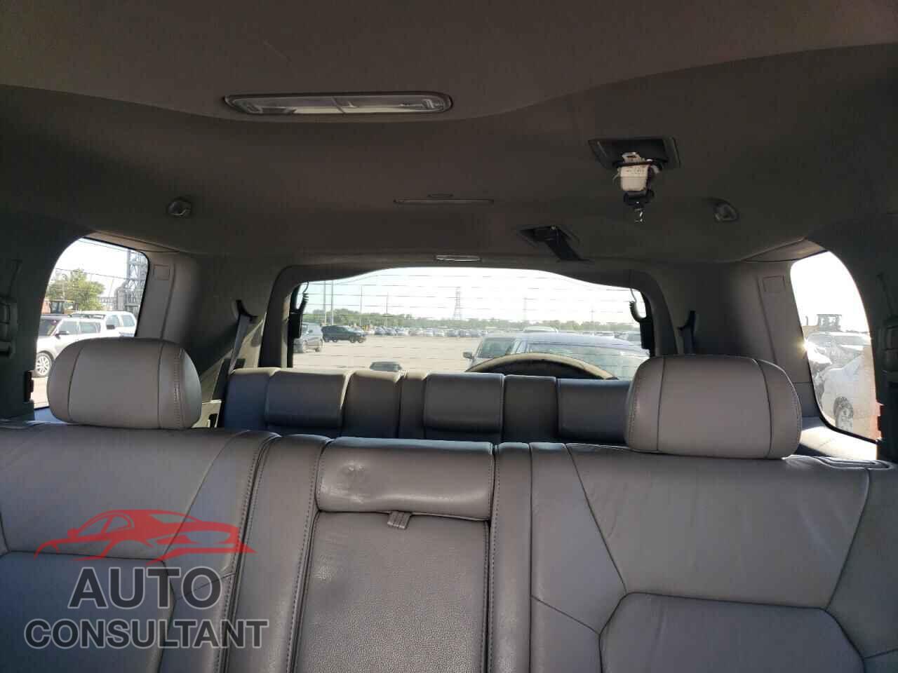 HONDA PILOT 2011 - 5FNYF3H56BB002875