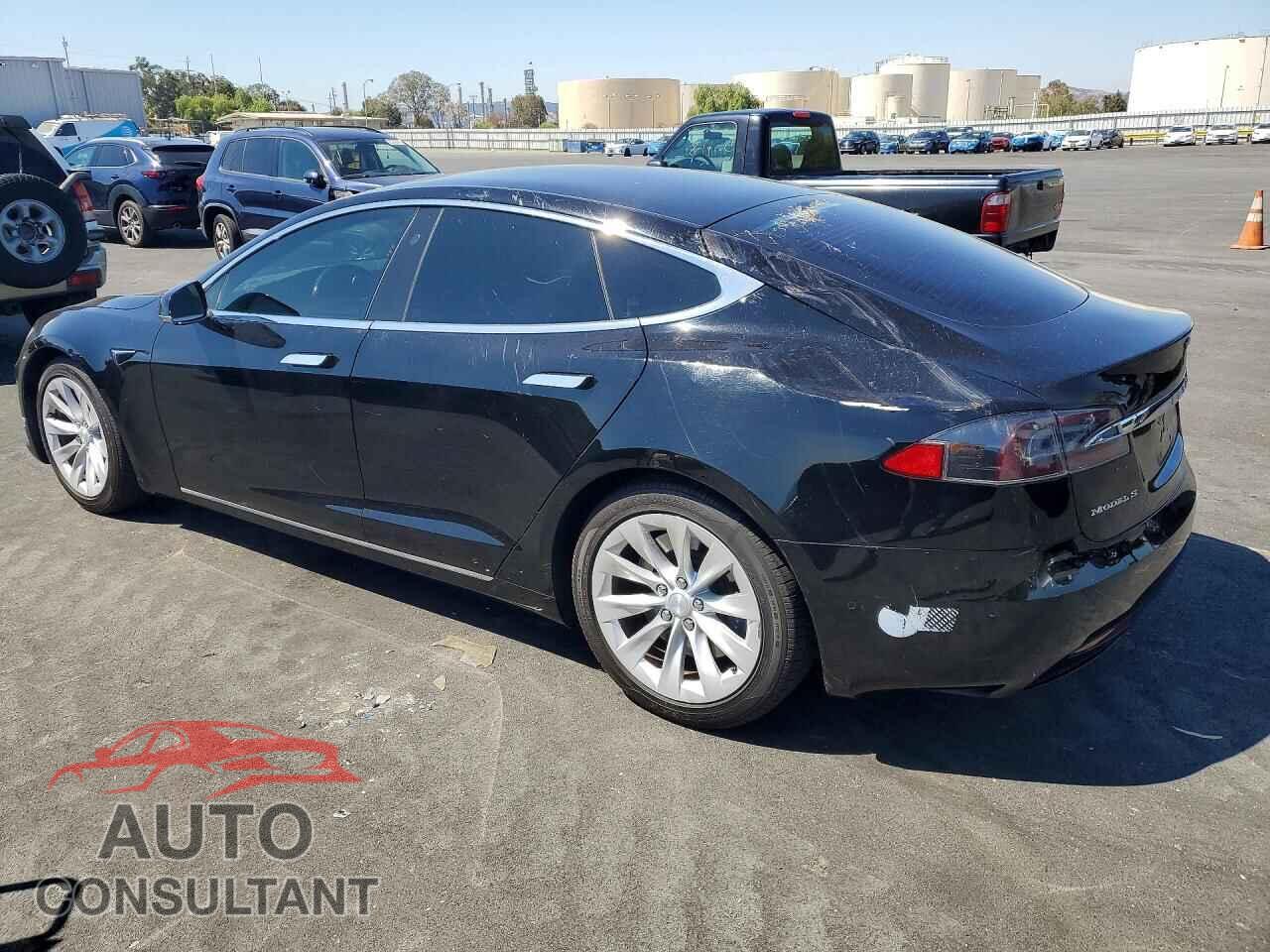 TESLA MODEL S 2018 - 5YJSA1E22JF266757