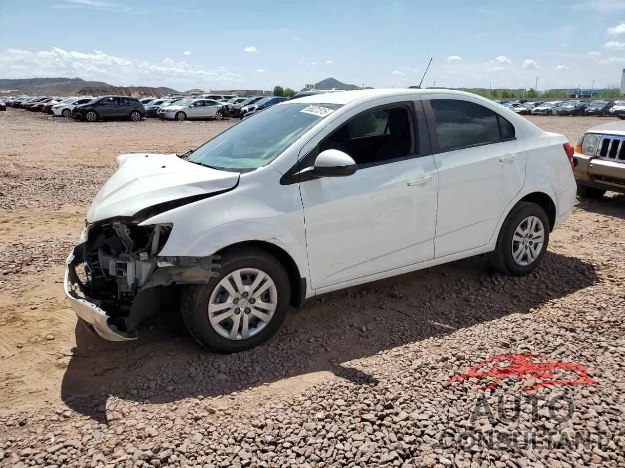 CHEVROLET SONIC 2017 - 1G1JB5SH6H4174859