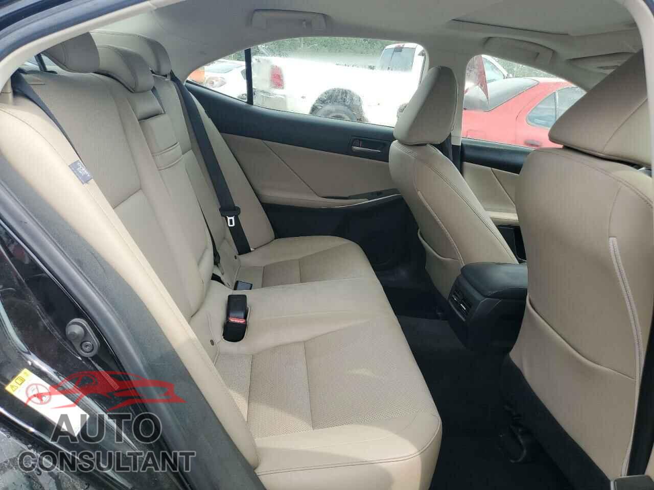 LEXUS IS 2017 - JTHBA1D2XH5041109